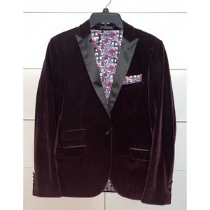 Paisley & Gray 36S Slim Fit Grosvenor Peak Prom Suit Jacket in Burgundy Velvet